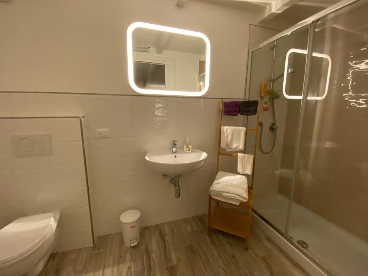 Lenzi'S Bottega And Gallery Suites Vicopisano ภายนอก รูปภาพ